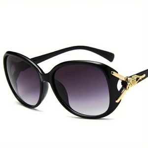 Black Round Gradient Fashion Sunglasses With Fox Embellishments
